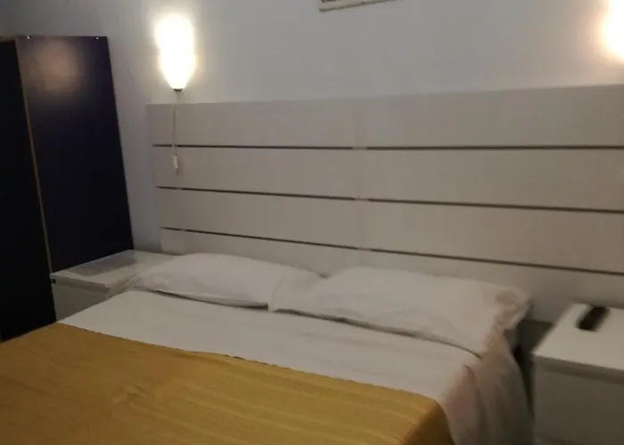 Testa Gioacchino B&B Frühstückspension 3*